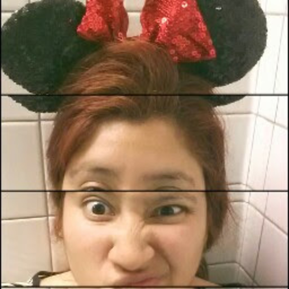 Meet your Posher, Ester